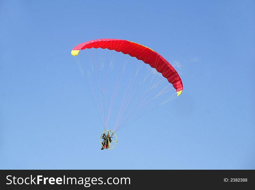 The paragliding in the summer ski.