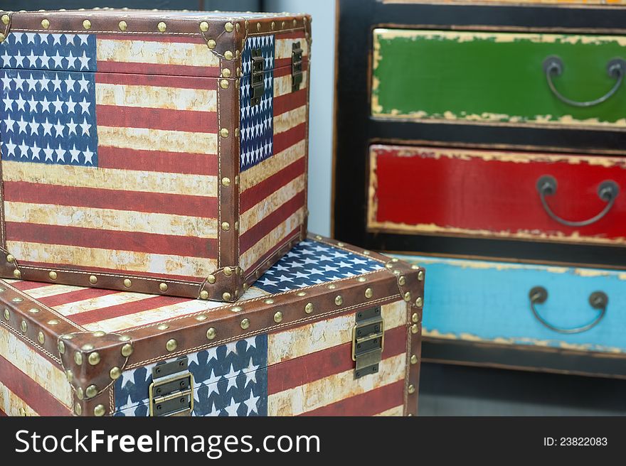 Photos of cute chests and drawers with a picture of the American flag. Photos of cute chests and drawers with a picture of the American flag