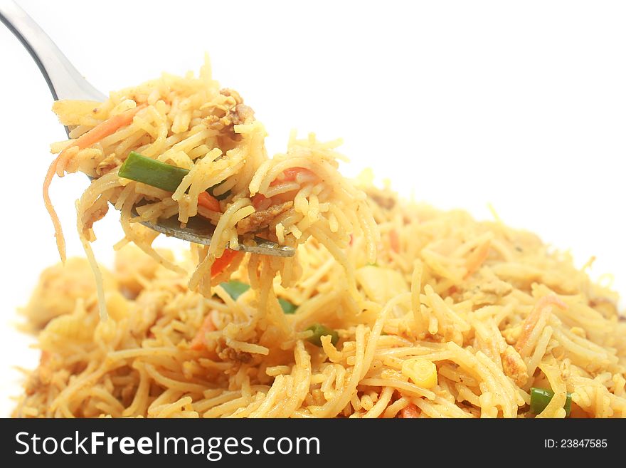 Singapore Style Stir Fried Rice Noodles