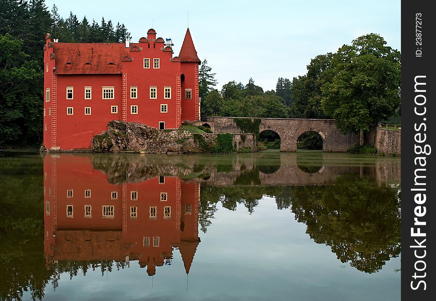 Cervena Lhota Chateau