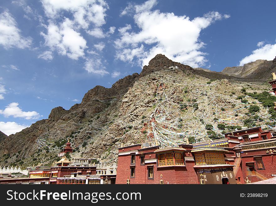 Buddhist monastery in Tibet