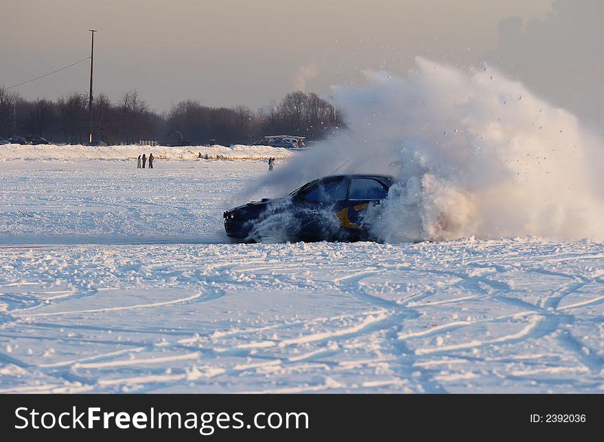 Sliding on an ice line