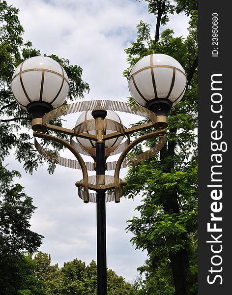 Lamp A Park
