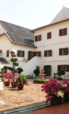 Garden Courtyard Royalty Free Stock Images Garden Courtyard Royalty Free Stock Images