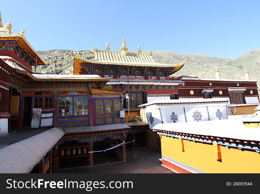 Buddhist monastery in Tibet