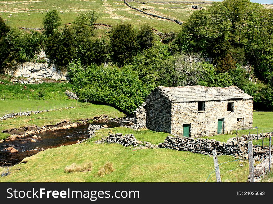 View of typical Yorkshire Dales stone barn