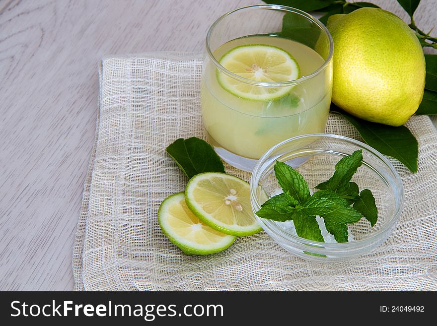 Lemonade with mint and slices of lemon