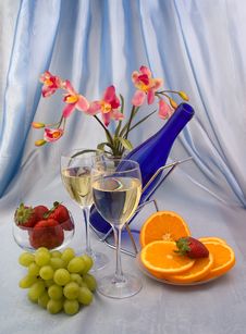Two Glasses Of Wine Royalty Free Stock Photo Two Glasses Of Wine Royalty Free Stock Photo
