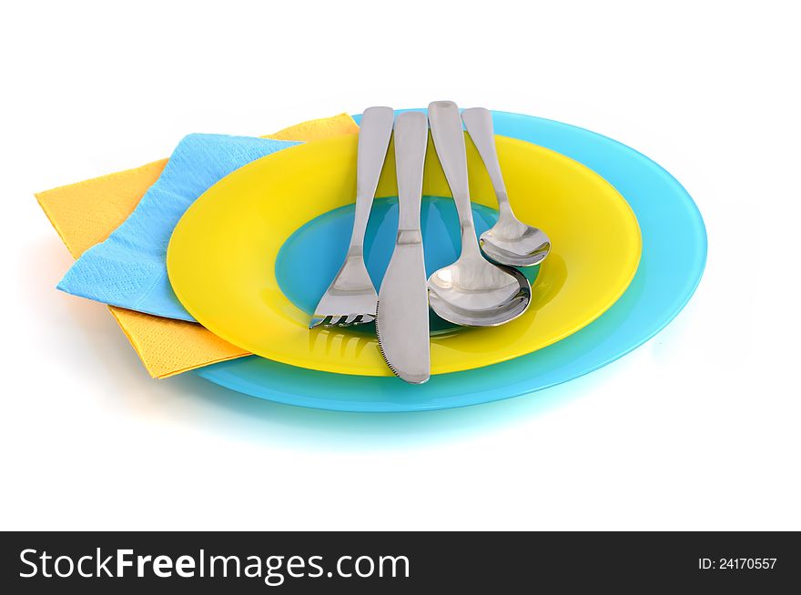 A Set Of Cutlery On A Plate With Paper Towels