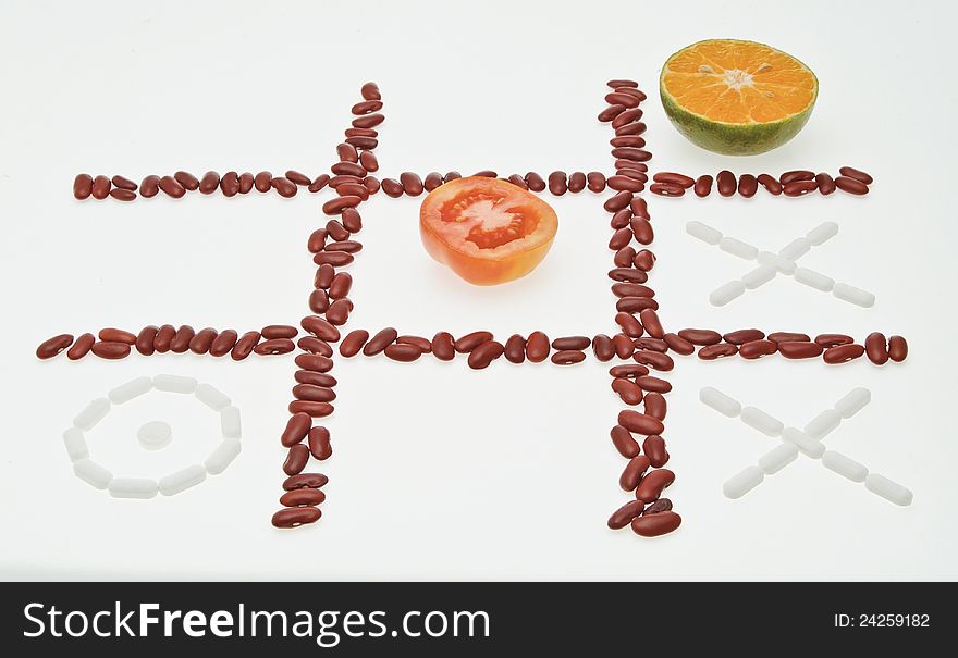 Tomato and orange in kidney bean square