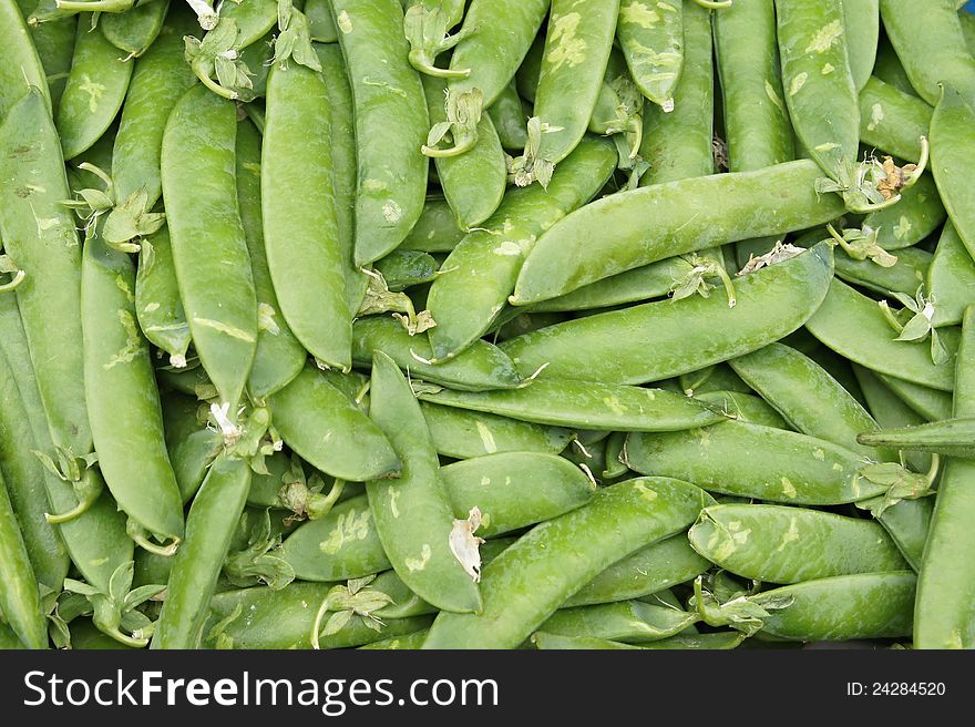 A lot of pea legumes