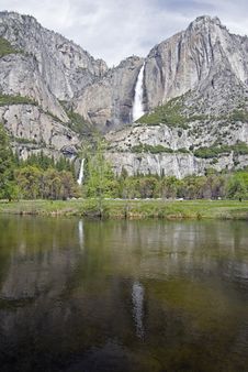 Upper And Lower Yosemite Falls Stock Photography Upper And Lower Yosemite Falls Stock Photography