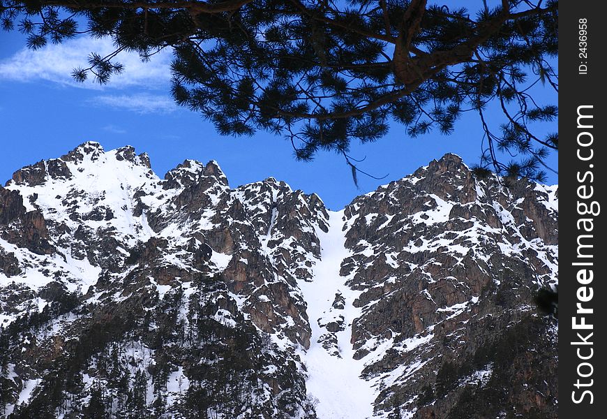 The view of the mountain and the sunrise. The view of the mountain and the sunrise