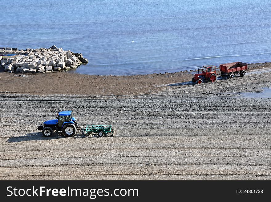 Tractor Sea Beach