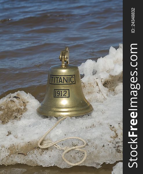 Ship bell of Titanic ship in snow