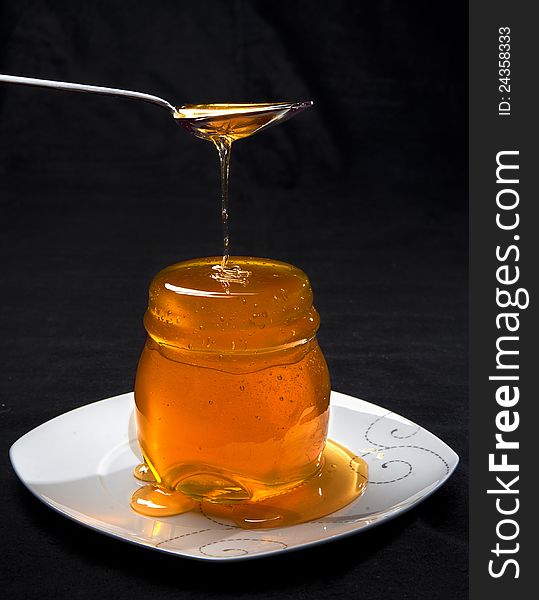 Extraordinary honey from Bashkiriya. Extraordinary honey from Bashkiriya.