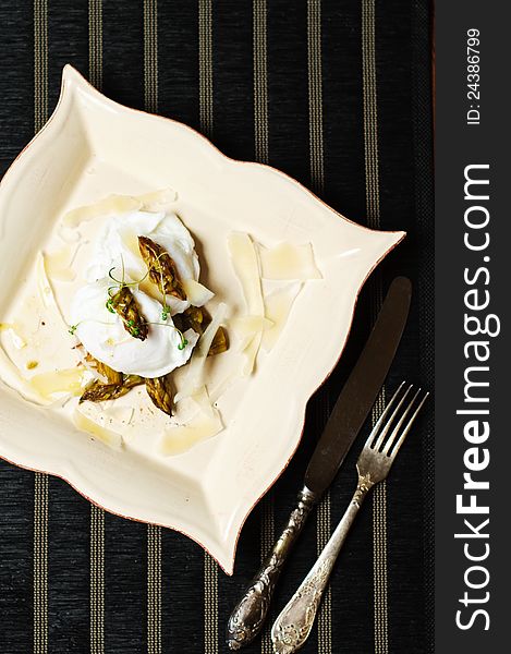 Poached Eggs And Roasted Asparagus