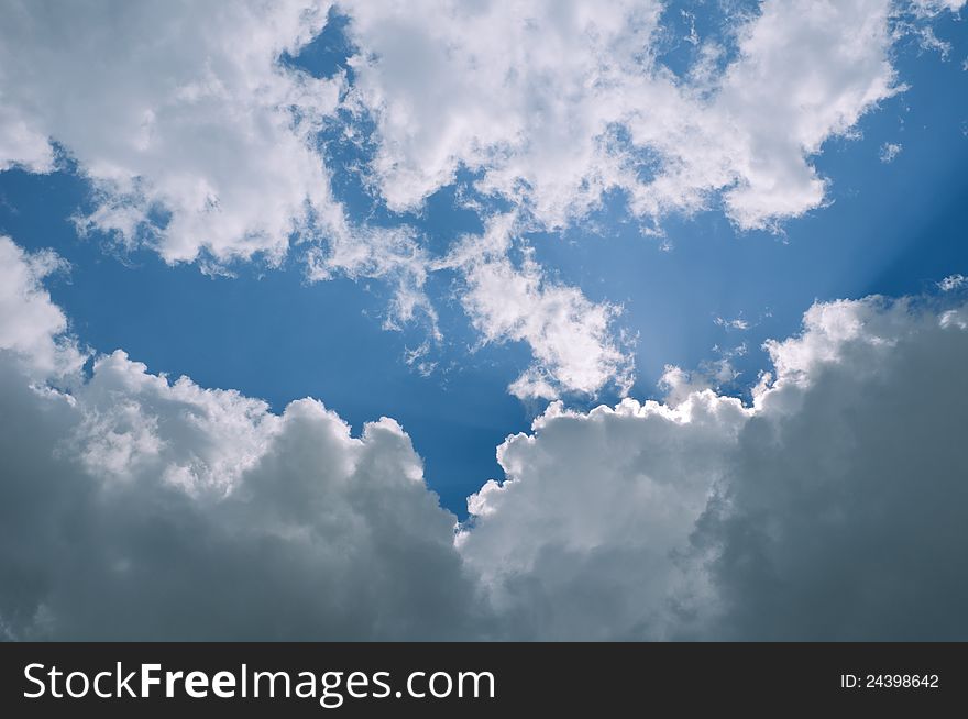 Sun rays through the clouds