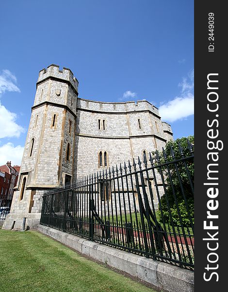 Medieval and Historic Castle Fortifications in England. Medieval and Historic Castle Fortifications in England