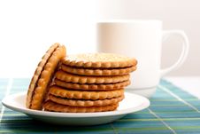 Coffeebreak With Cookies Royalty Free Stock Images Coffeebreak With Cookies Royalty Free Stock Images