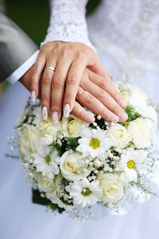 Hands And Wedding Rings Royalty Free Stock Photography Hands And Wedding Rings Royalty Free Stock Photography