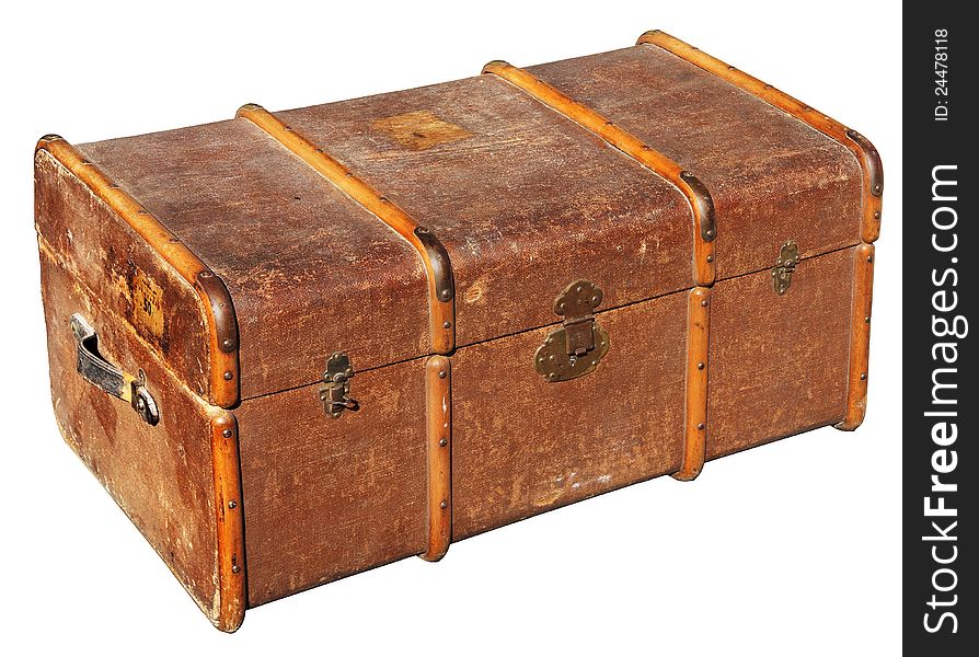 The old chest, used to transport clothes on long journeys