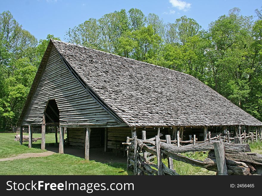 Old wooden farm barn in nc