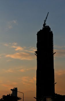 Construction Building Crane With Silhouette Royalty Free Stock Images Construction Building Crane With Silhouette Royalty Free Stock Images