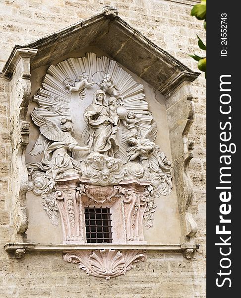 Stone Monument Virgin, at a church in Valencia. Stone Monument Virgin, at a church in Valencia