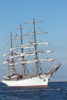 Sailing Ships &x28;worldwide Parade&x29; Royalty Free Stock Photo