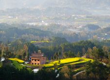 High Mountain Farmhouse Royalty Free Stock Photo High Mountain Farmhouse Royalty Free Stock Photo