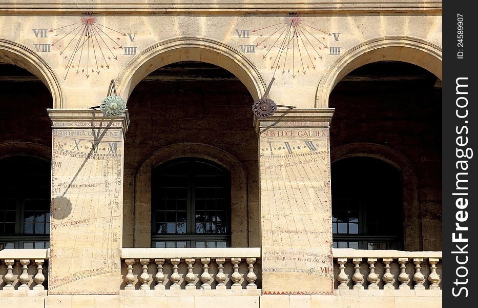 Two sundial in a facade. Two sundial in a facade