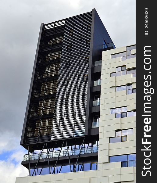 Image of the facade of an office building