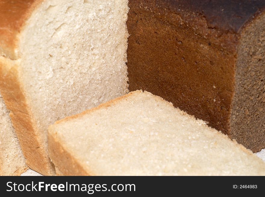 An image of slices of bread