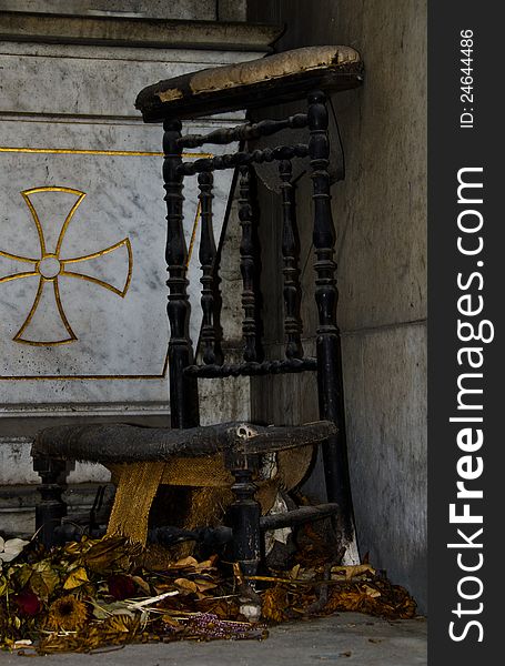 The mysterious Pere Lachaise cemetery