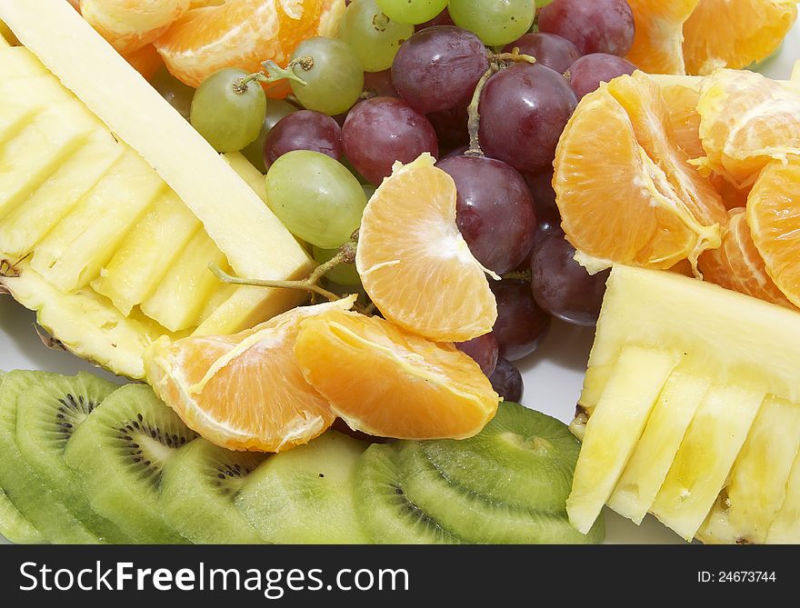 Sliced juicy ripe fruit in a restaurant