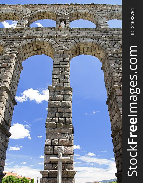 Romanesque Aqueduct of Segovia low point of view