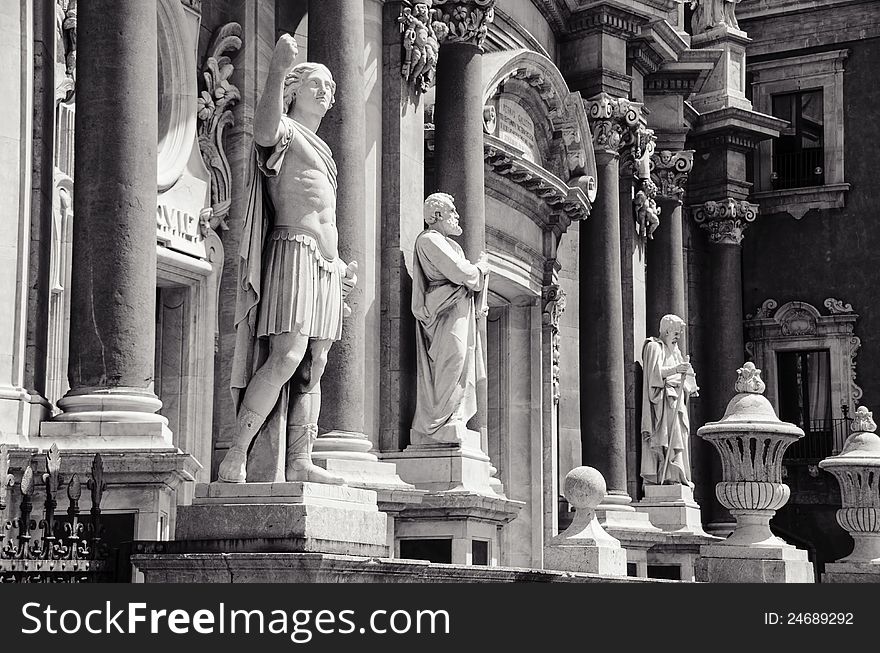 Statues guarding the entrance of catania's duomo in sicily, italy. Statues guarding the entrance of catania's duomo in sicily, italy