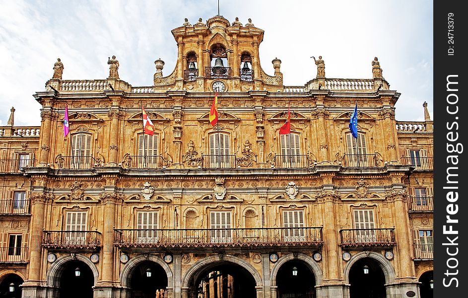 Facade of city hall in Salamanca /hdr/