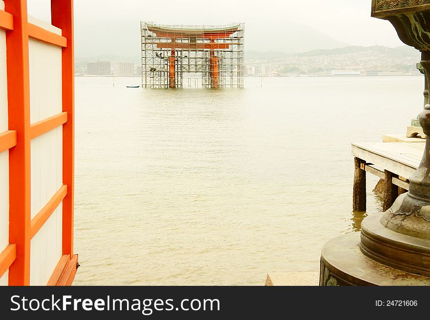 Miyajima gate under construction