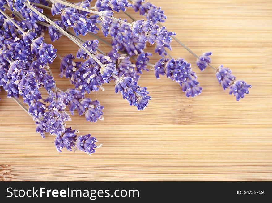 Dried lavender on a wooden desk