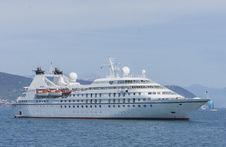 Cruise Ship Royalty Free Stock Images Cruise Ship Royalty Free Stock Images