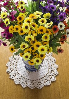 Field Of Flowers Royalty Free Stock Photography Field Of Flowers Royalty Free Stock Photography