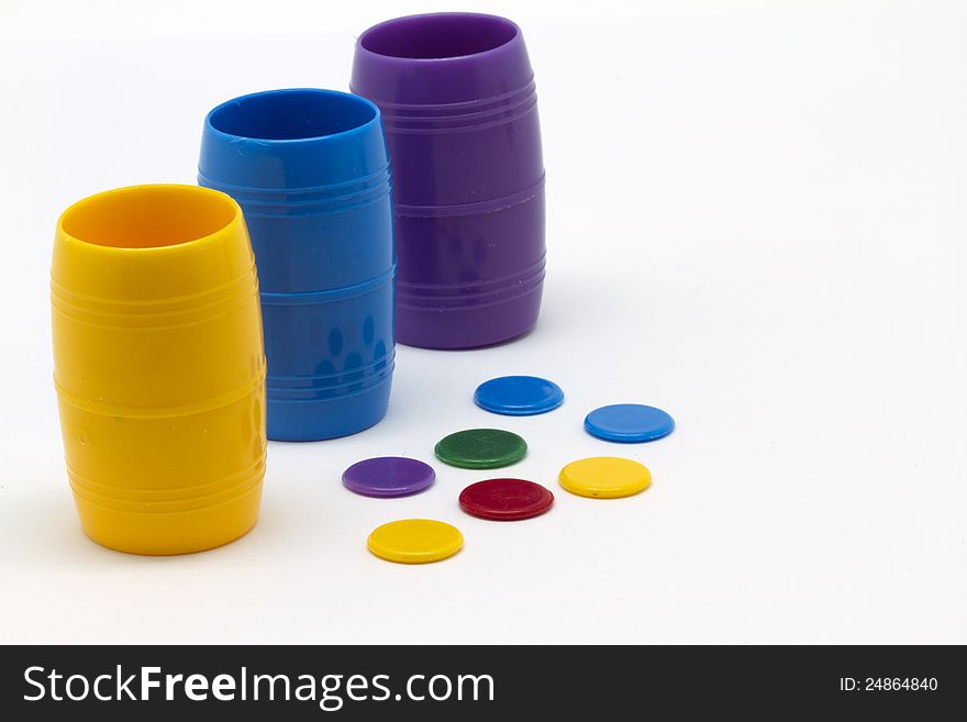 Pieces And Dice Cups