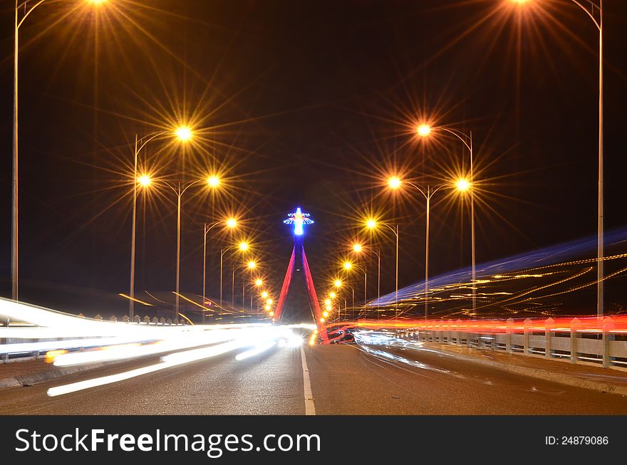 Song Han bridge by night