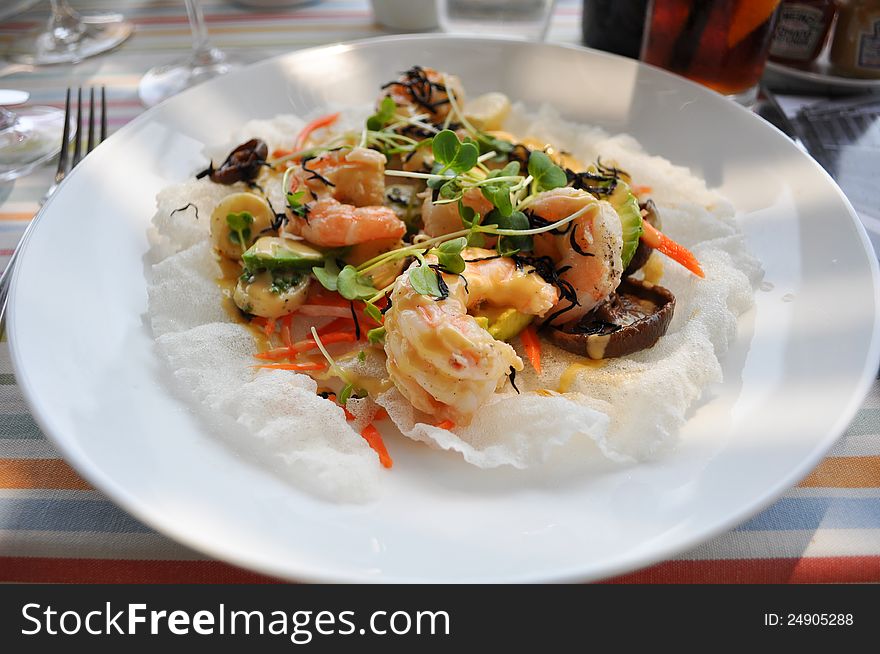 Asian Shrimp Salad with Mushrooms and Vegetables