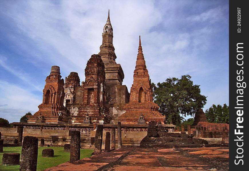 Sukhothai was the capital of the first Kingdom of Siam in the 13th and 14th centuries. Now, the ancient town is a famous tourist spot. Sukhothai was the capital of the first Kingdom of Siam in the 13th and 14th centuries. Now, the ancient town is a famous tourist spot.