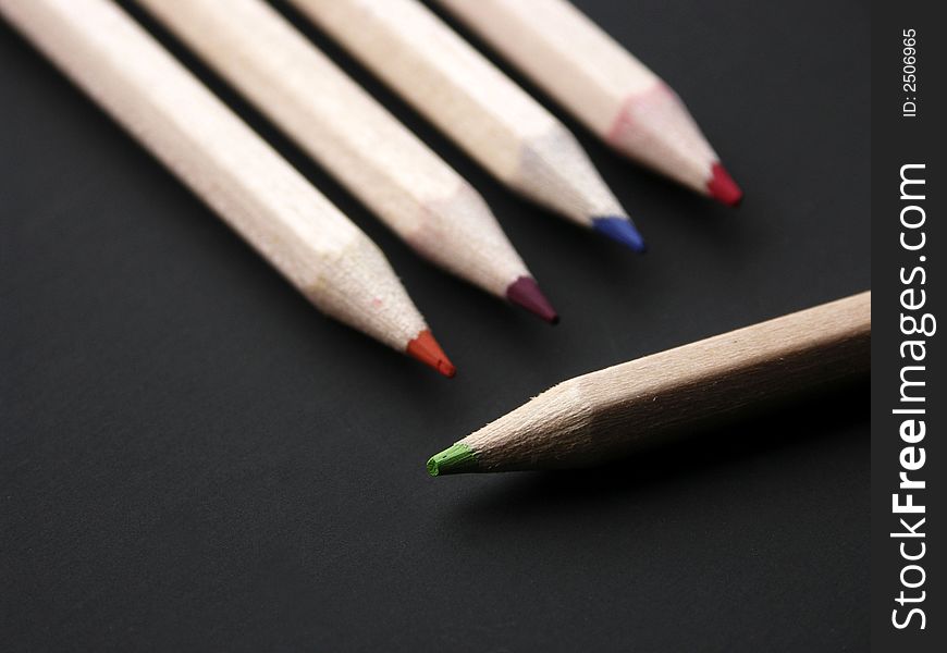 Picture of some coloured pencils.