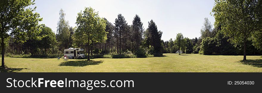 Panorama shot af nature campsite