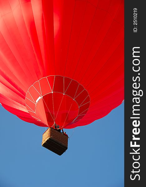 Red balloon and basket